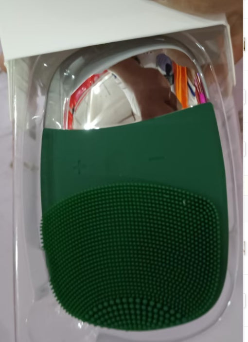 Mini Silicone Electric Face Cleansing Brush Electric Facial Cleanser Facial Cleansing Brush Skin Massager Skin Care Tools Mini Silicone Electric Face Cleansing Brush Electric Facial Cleanser Facial Cleansing Brush Skin Massager Skin Care Tools